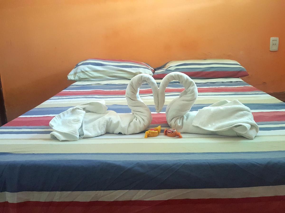 Media Veronica Hostel Suites Pipa Ares Exterior photo