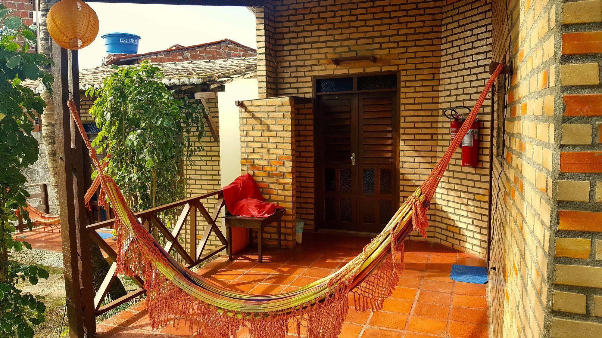 Media Veronica Hostel Suites Pipa Ares Exterior photo