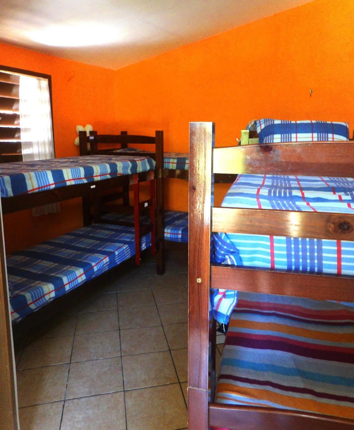 Media Veronica Hostel Suites Pipa Ares Exterior photo